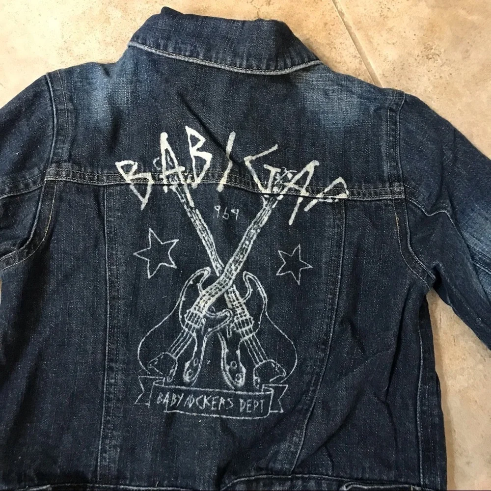 GAP 🐥baby distressed
